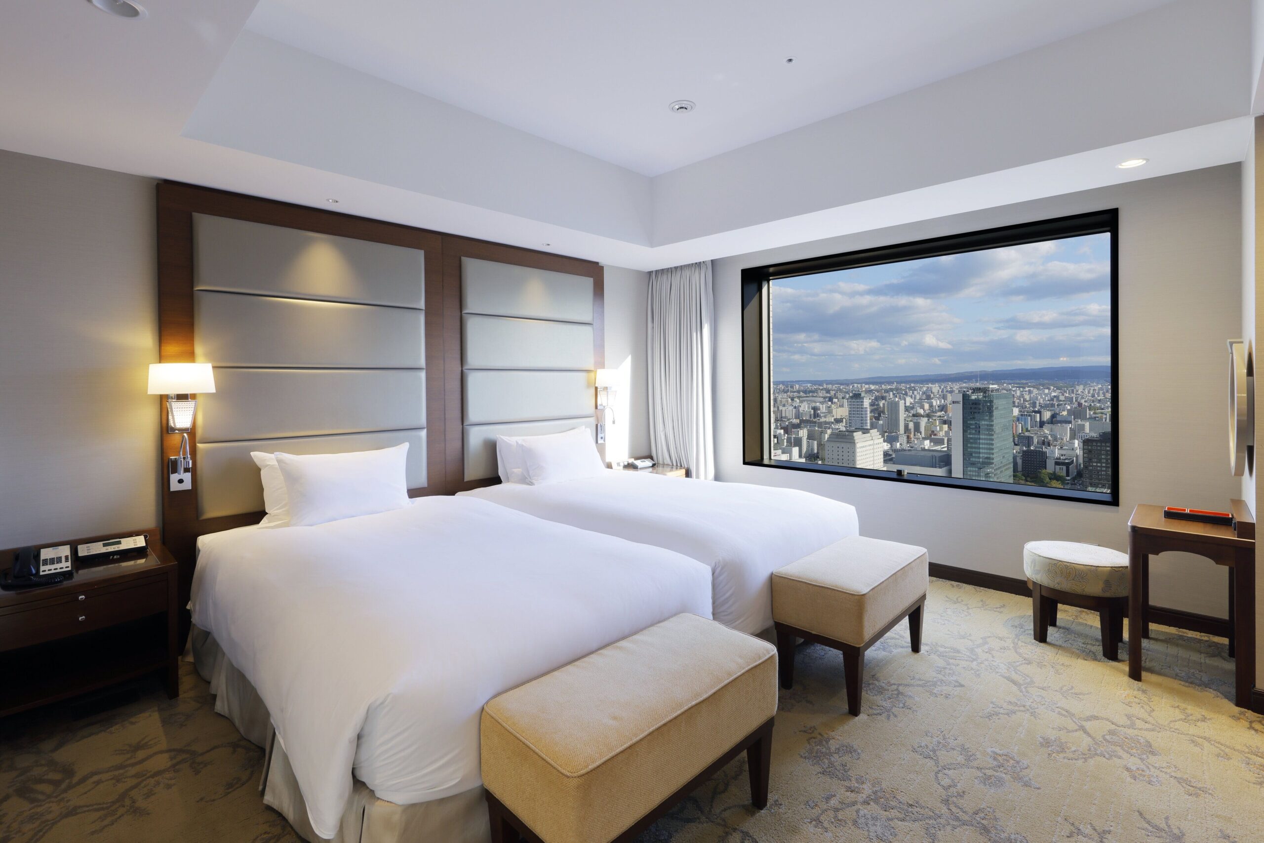 Stay at JR Tower Hotel Nikko Sapporo - Recommended Hotels in Nijo Market