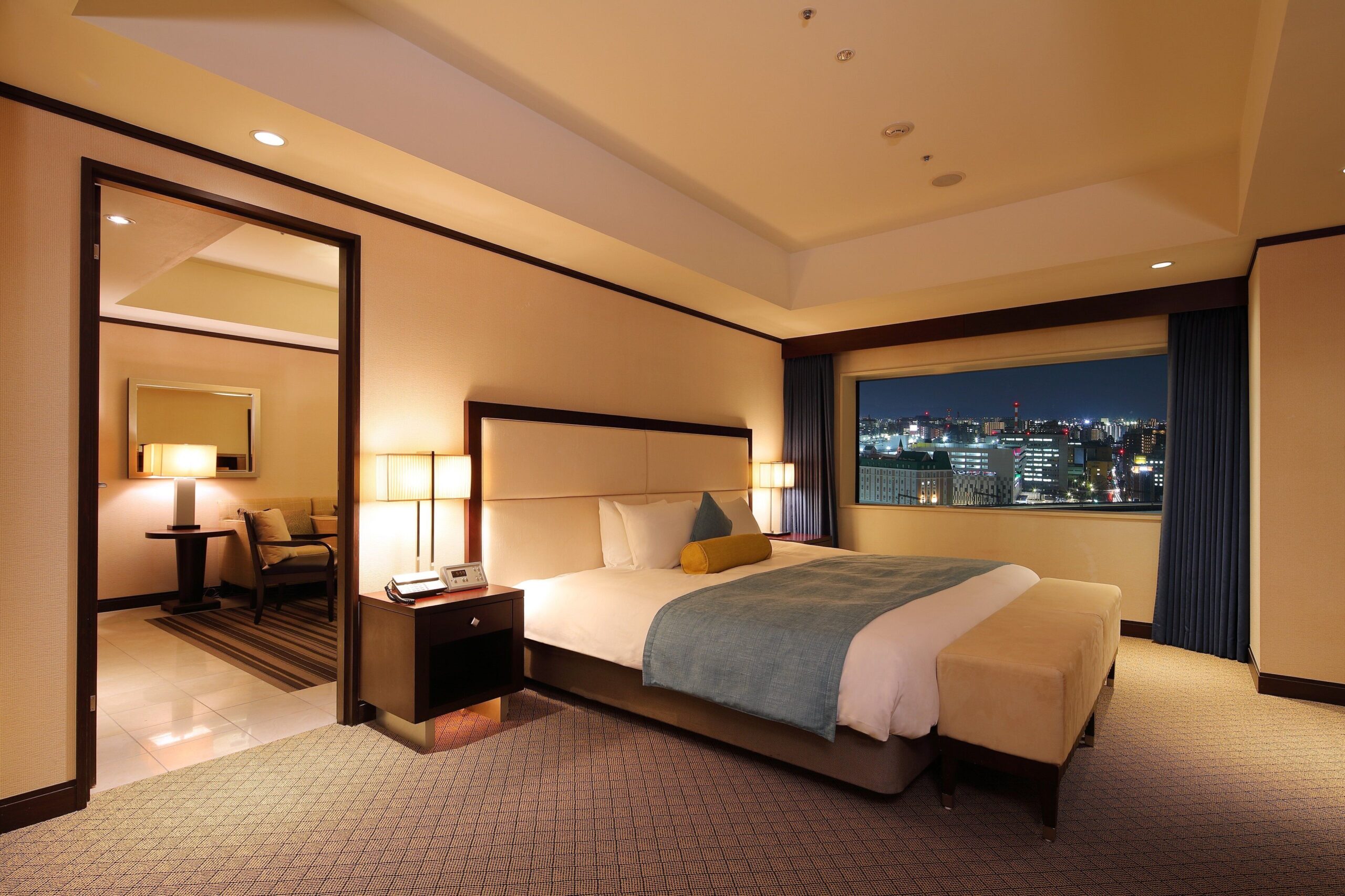 Stay at ANA Crowne Plaza Okayama - Recommended Hotels in Korakuen Garden