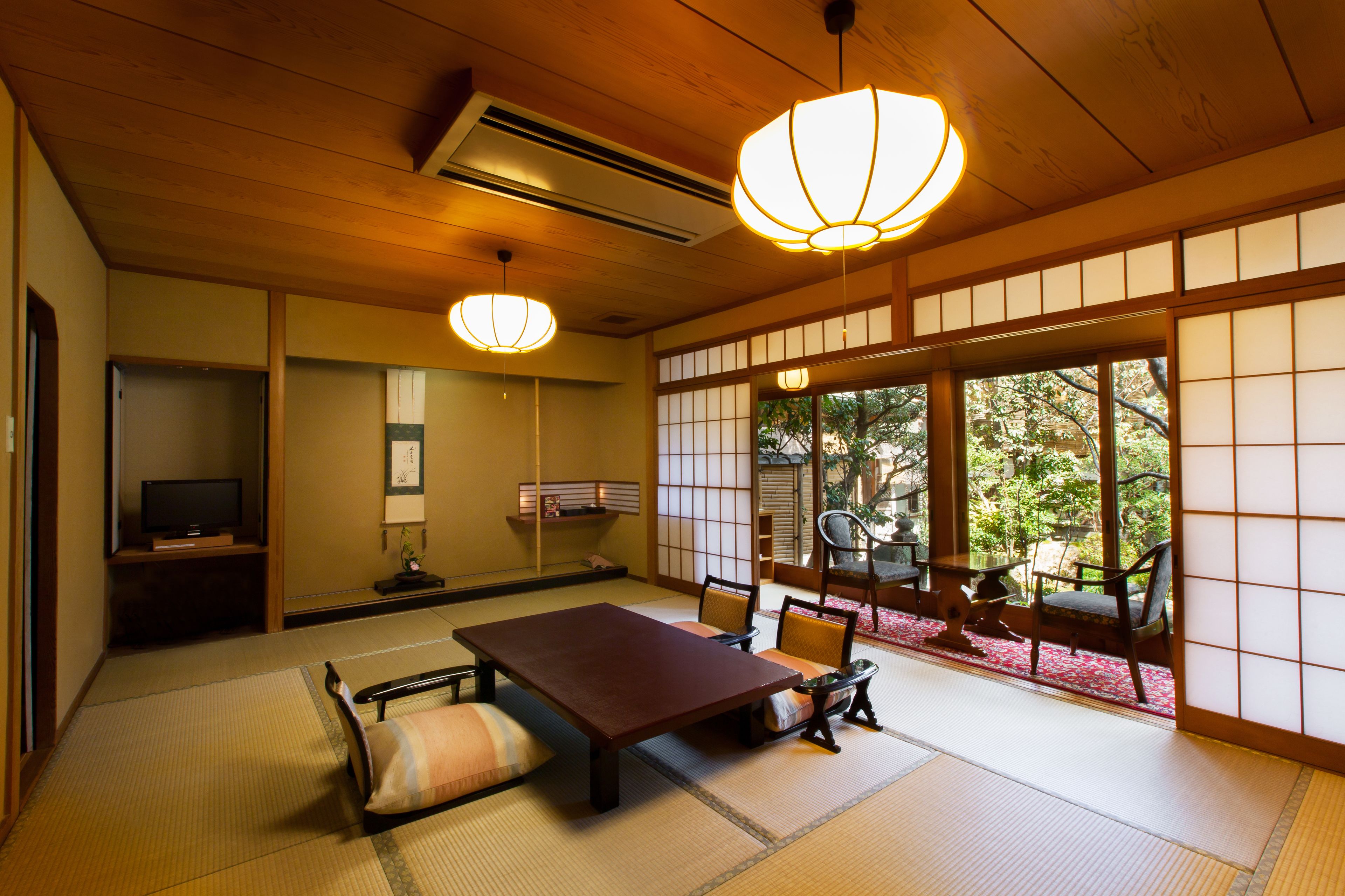 Stay at Arashiyama Benkei - Recommended Hotels in Arashiyama