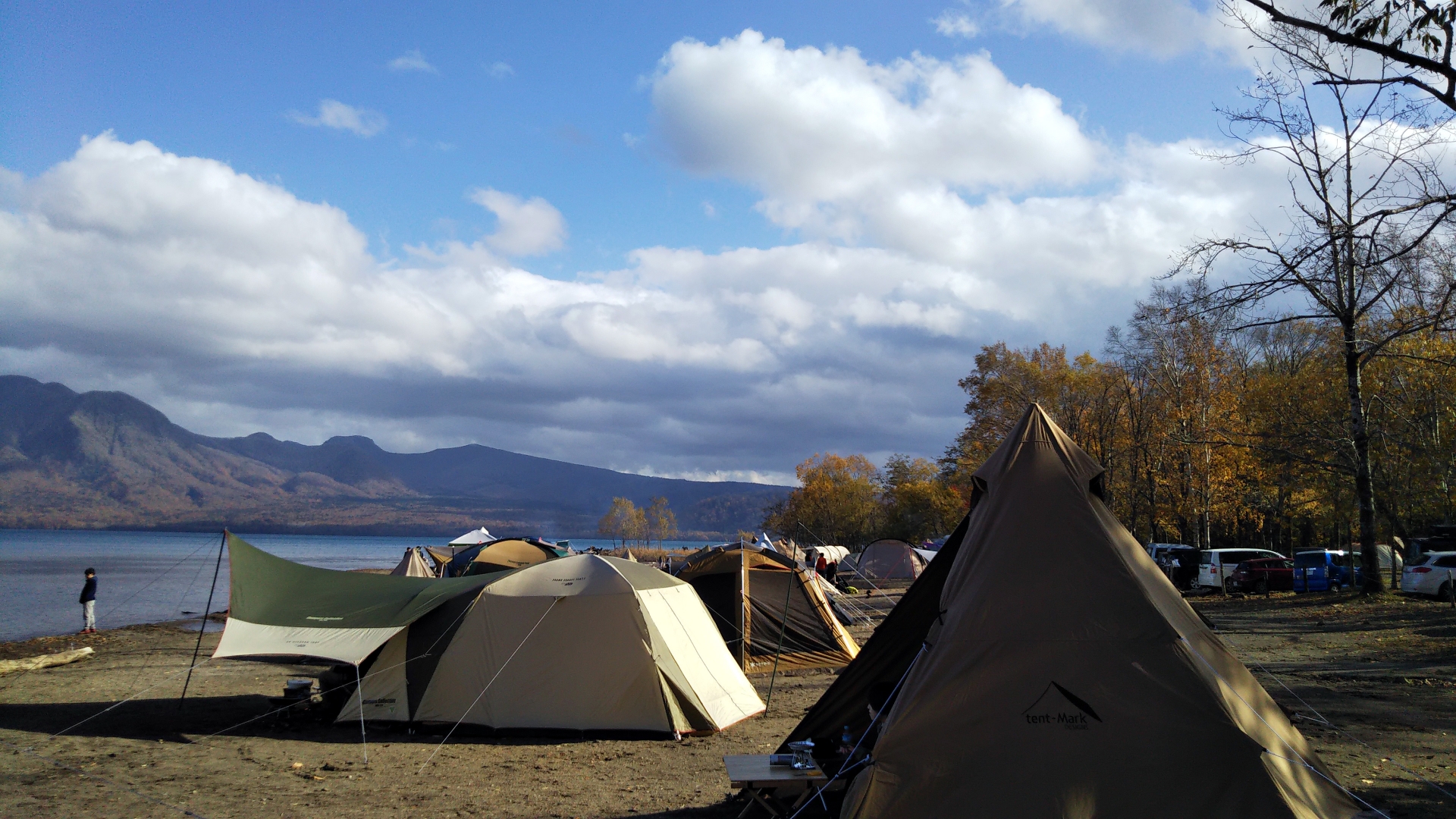 I Trashed My Luxury Hotel Bookings for a Van — Why a Campervan Road Trip is the Only Way to See Real Japan