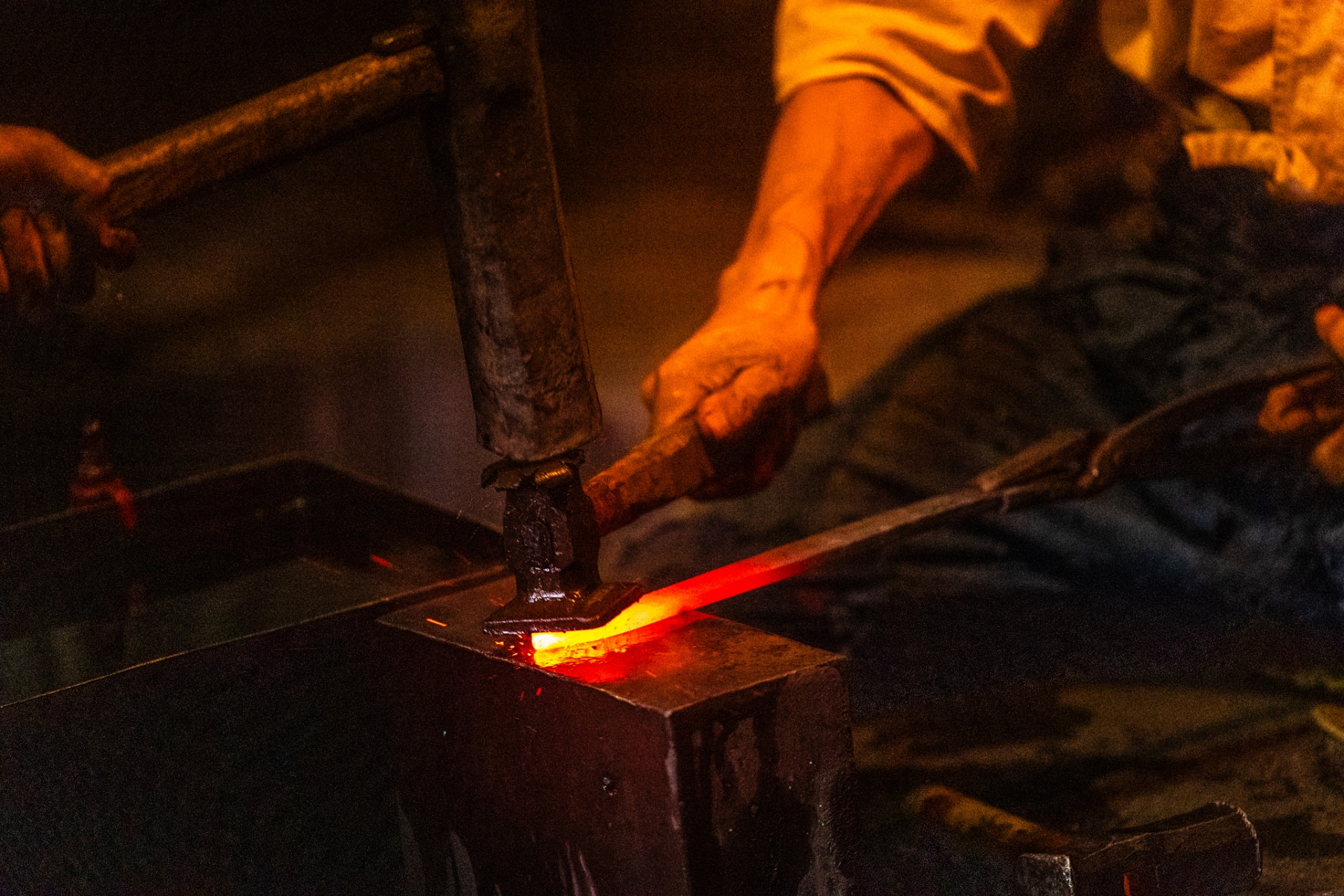 I Sparked a Fire with a Master Blacksmith – Why You Need a Real Japanese Knife Workshop in Sakai