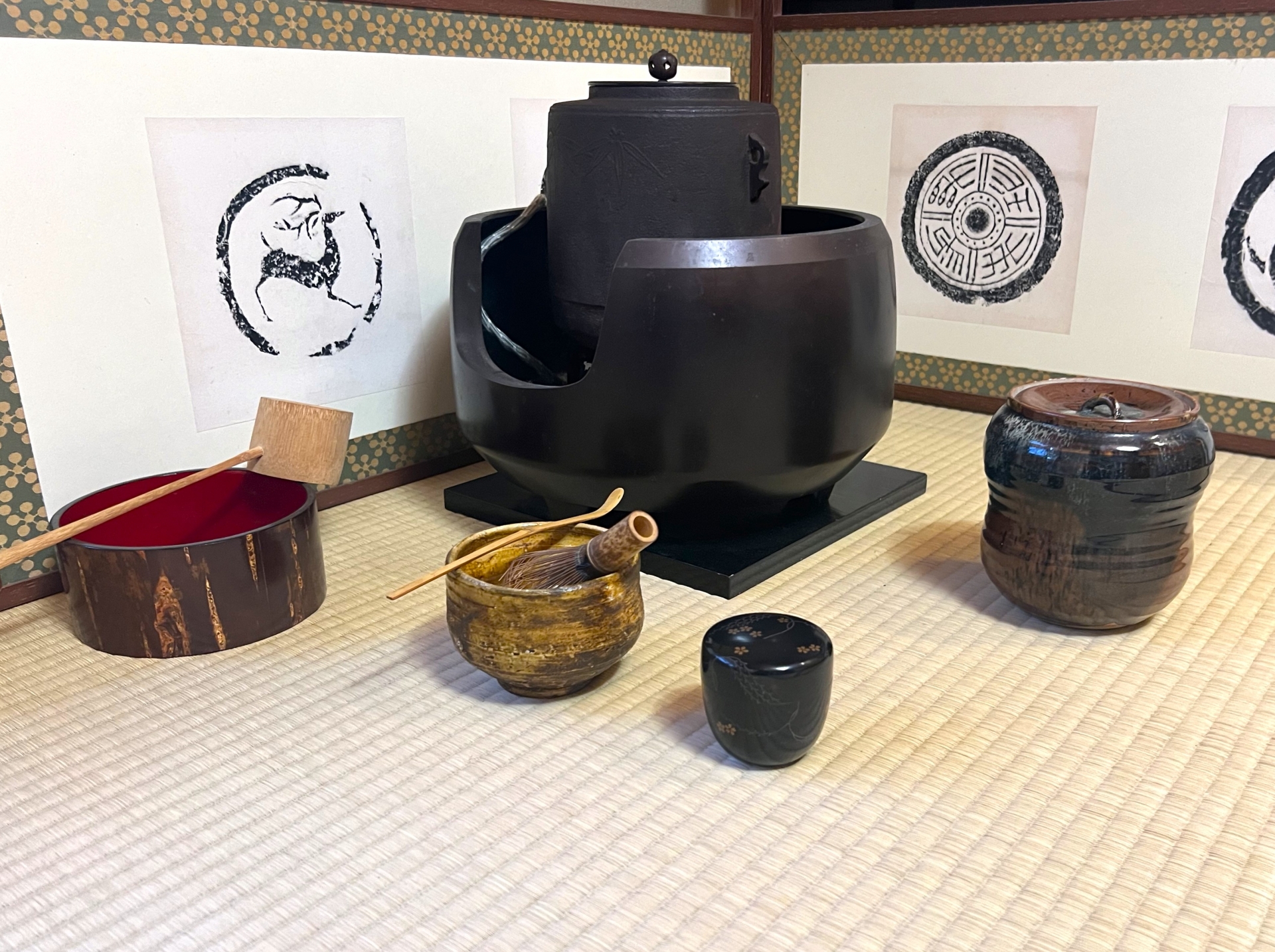 I Almost Fainted in a Kimono: My Honest Tea Ceremony Guide for Kyoto