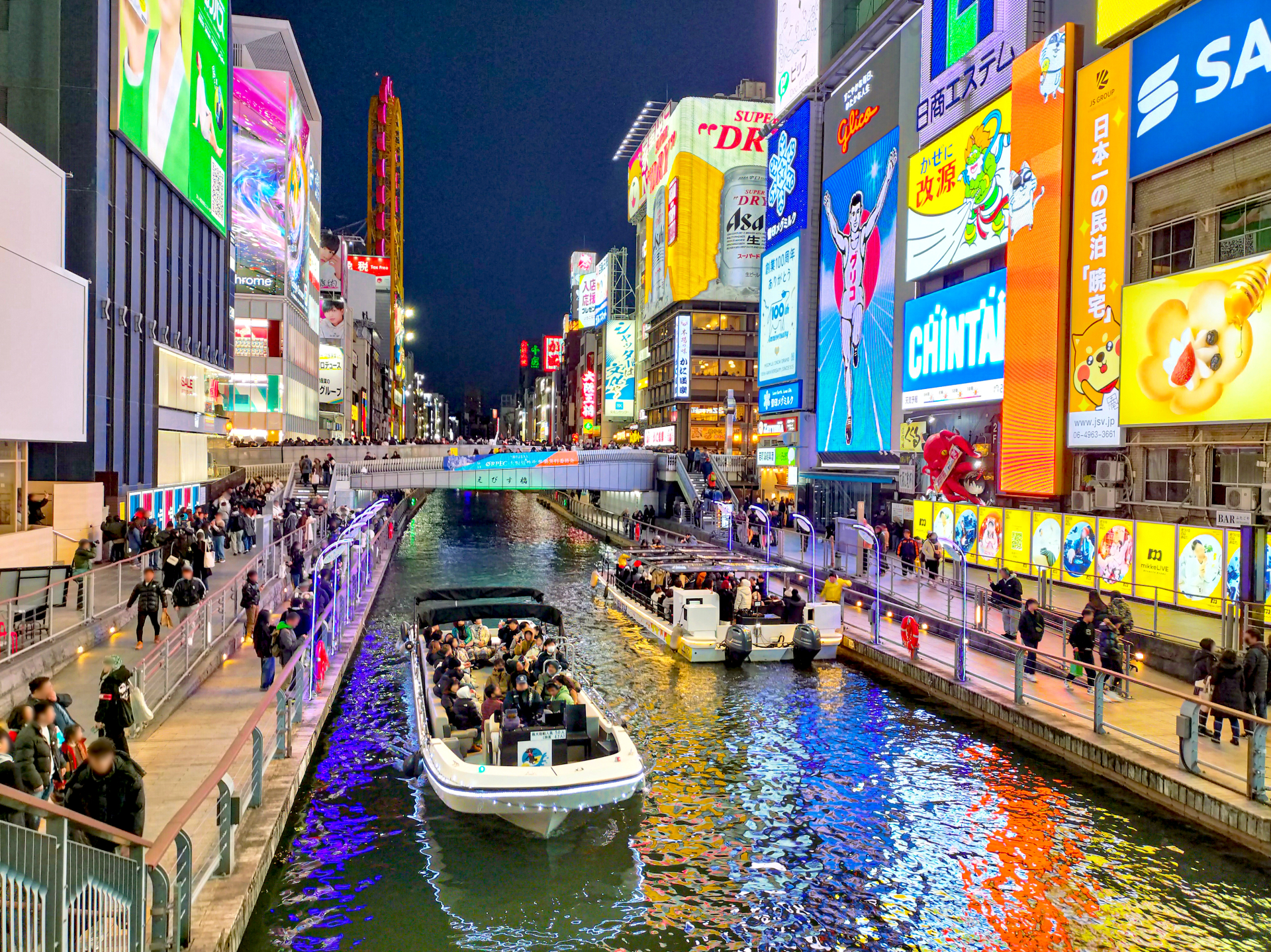 I Got Lost in Shinjuku’s Neon Maze—And It Was the Best Thing That Happened to My Camera