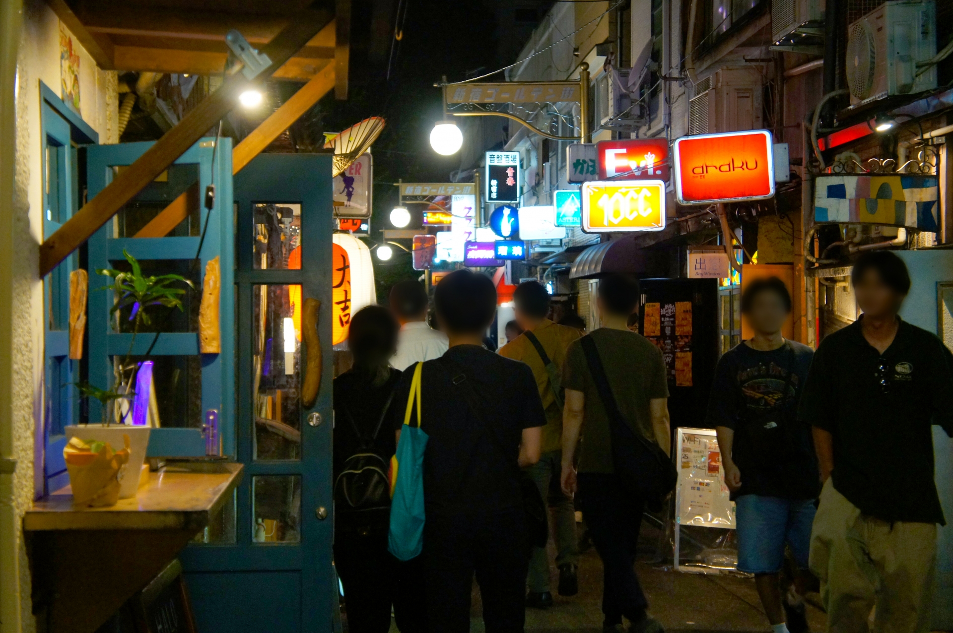 The Night I Stopped Being a Tourist in Shinjuku’s Golden Gai