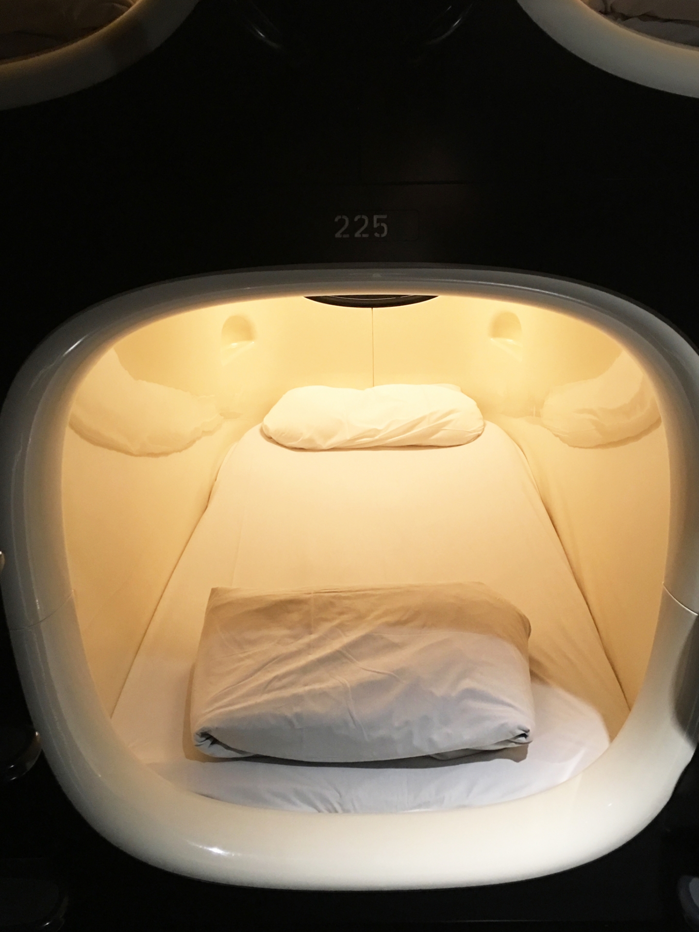 I Slept in a Plastic Box in Tokyo – And It Was Actually Better Than a 5-Star Hotel