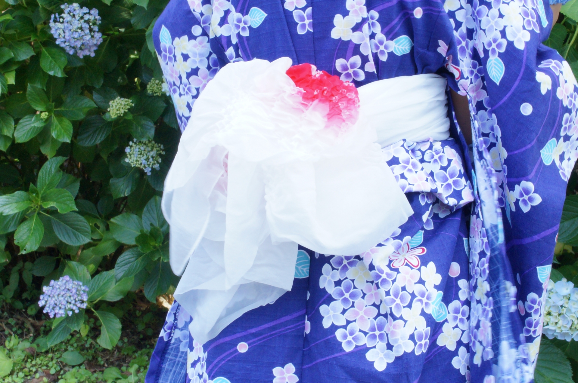 I Looked Like a Lost Penguin Until a Kyoto Grandma Fixed My Yukata Style