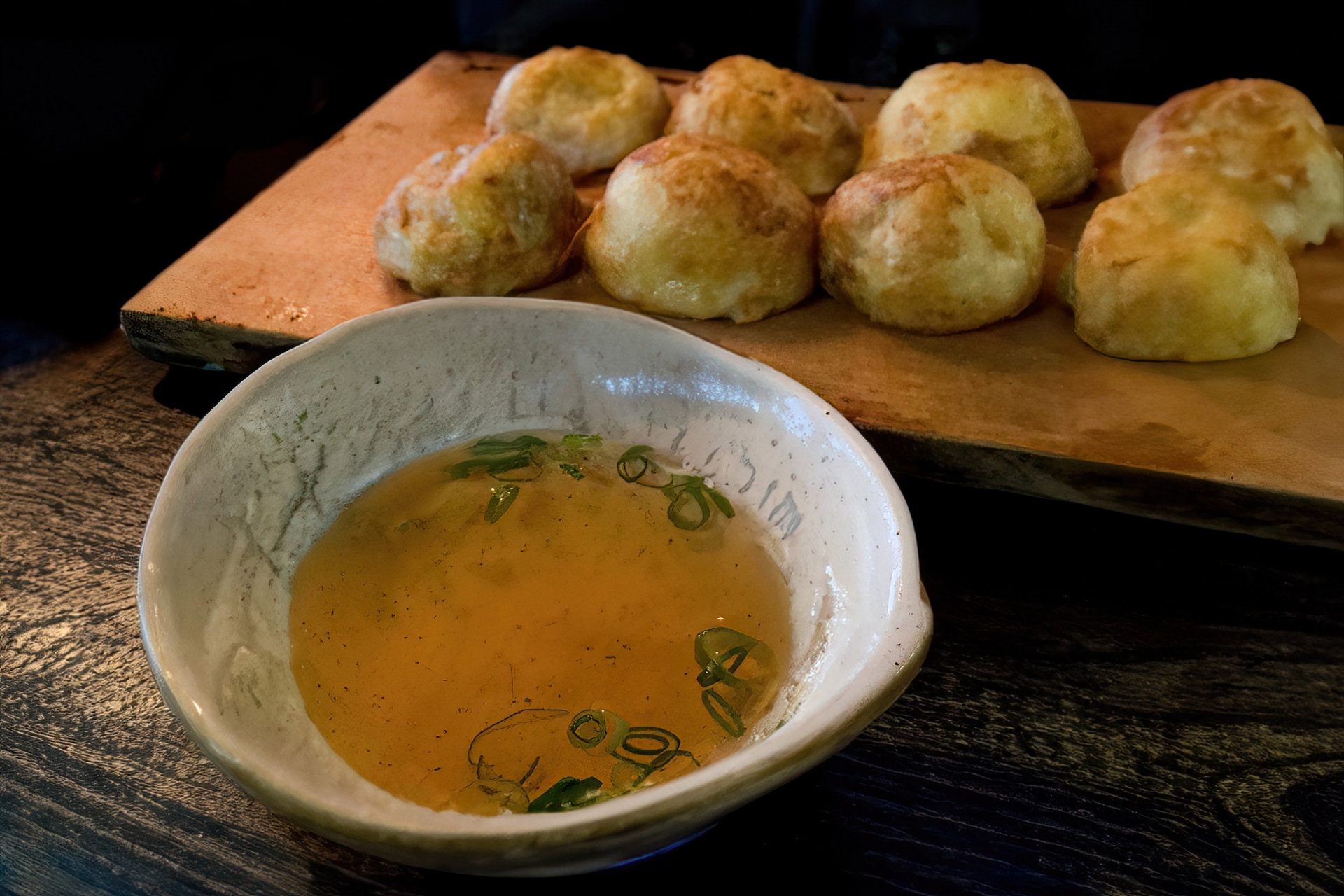 Famous Local Specialty: Akashiyaki (Tamagoyaki) in Akashi Park