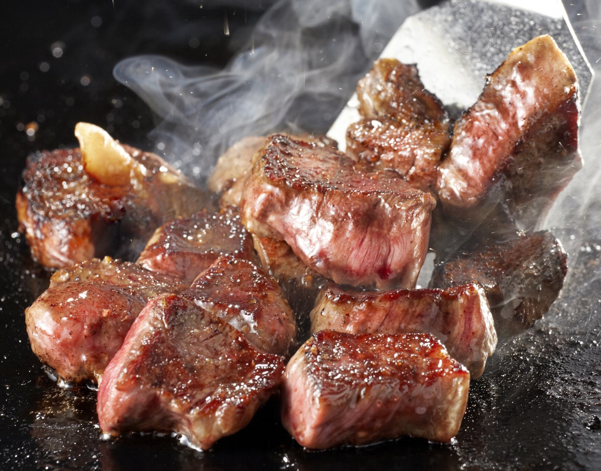 Famous Local Specialty: Maesawa Beef Teppanyaki in Chusonji Temple