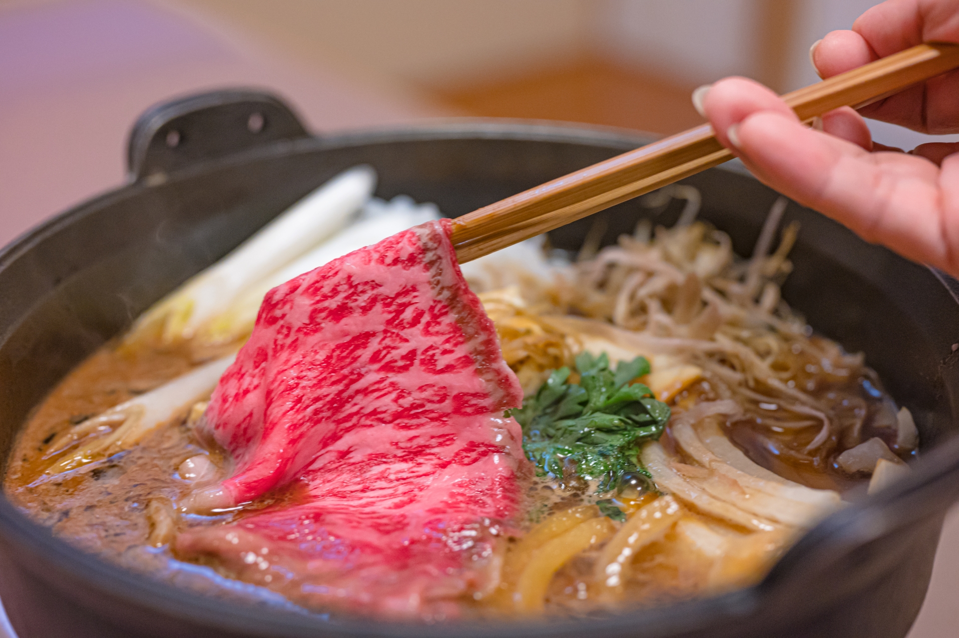 Famous Local Specialty: Omi Beef Sukiyaki in Hikone Castle