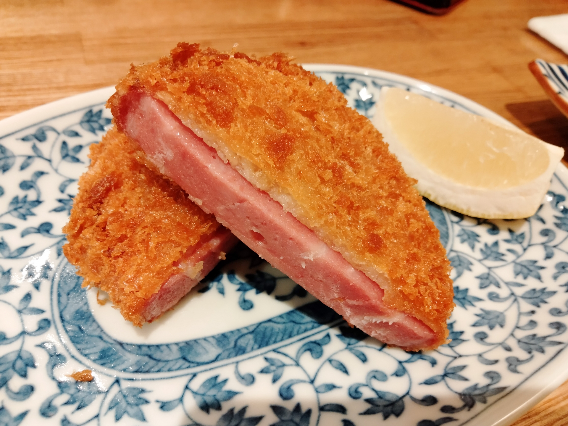Famous Local Specialty: Kamakura Ham Croquettes in Kamakura City