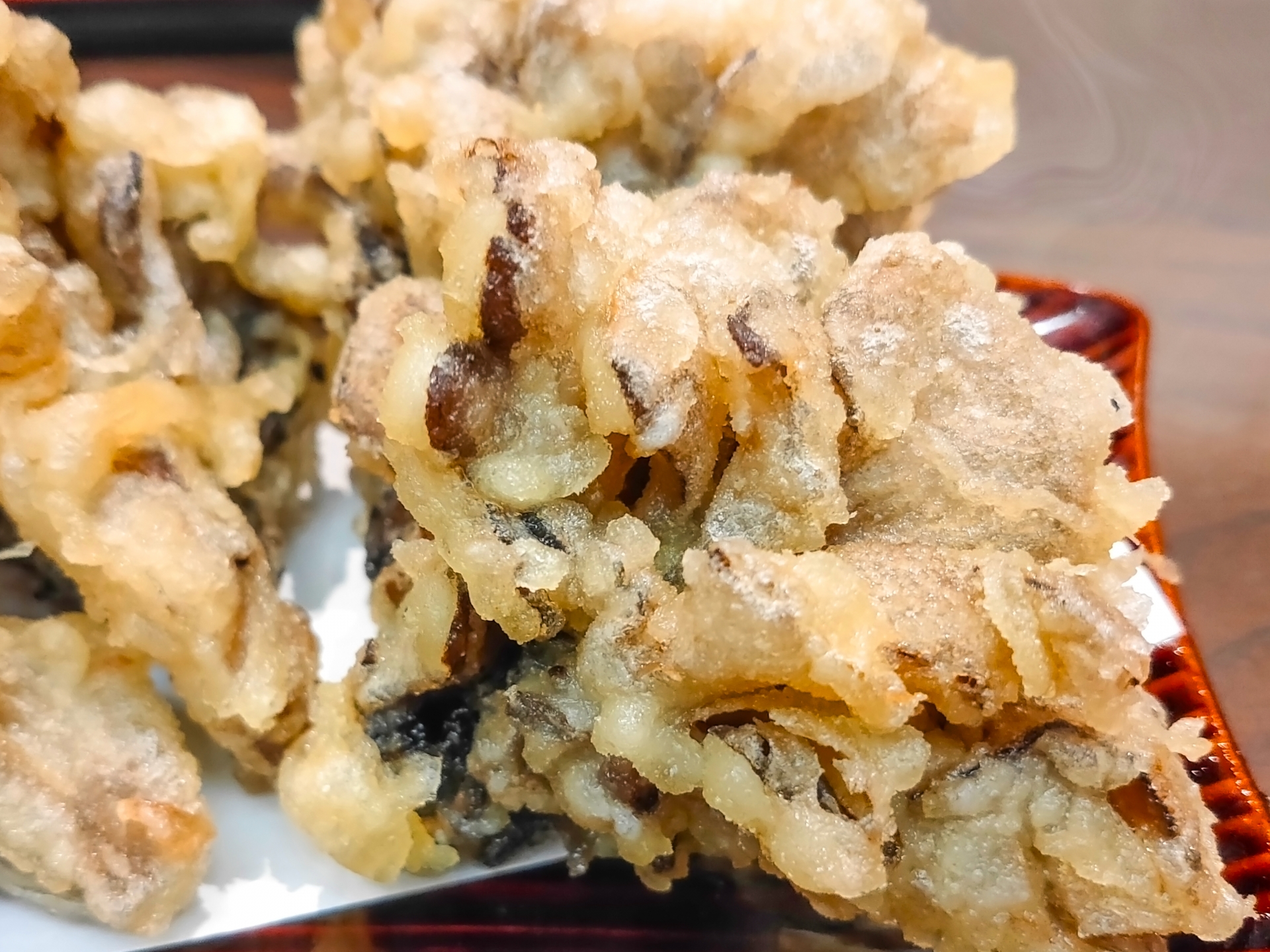 Famous Local Specialty: Maitake Mushroom Tempura in Kusatsu Onsen