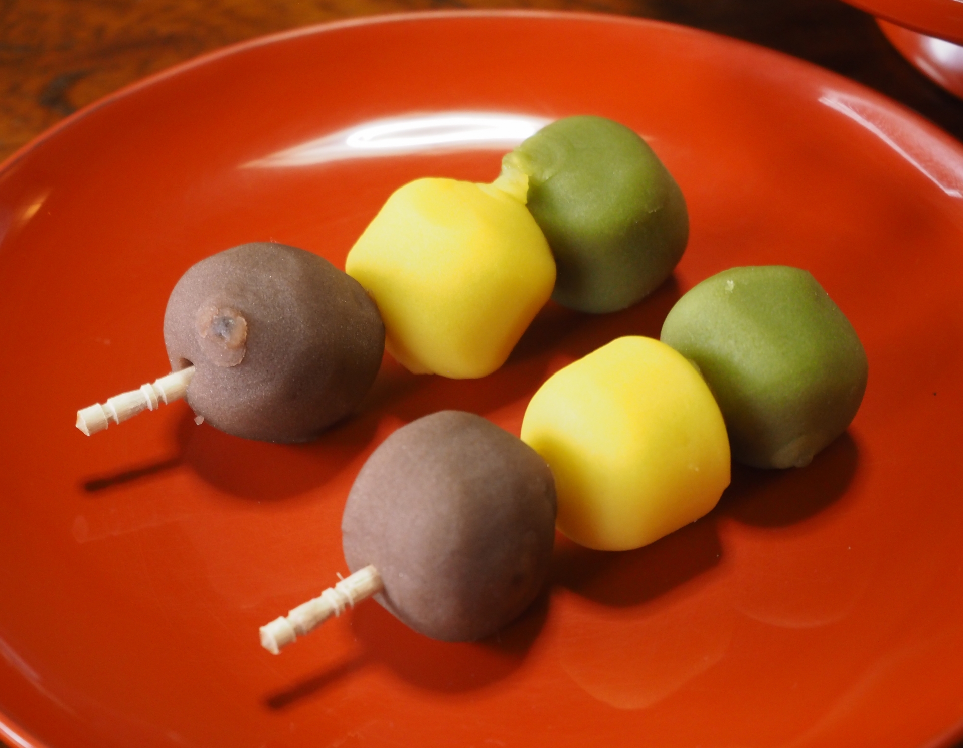 Famous Local Specialty: Botchan Dango in Matsuyama Castle