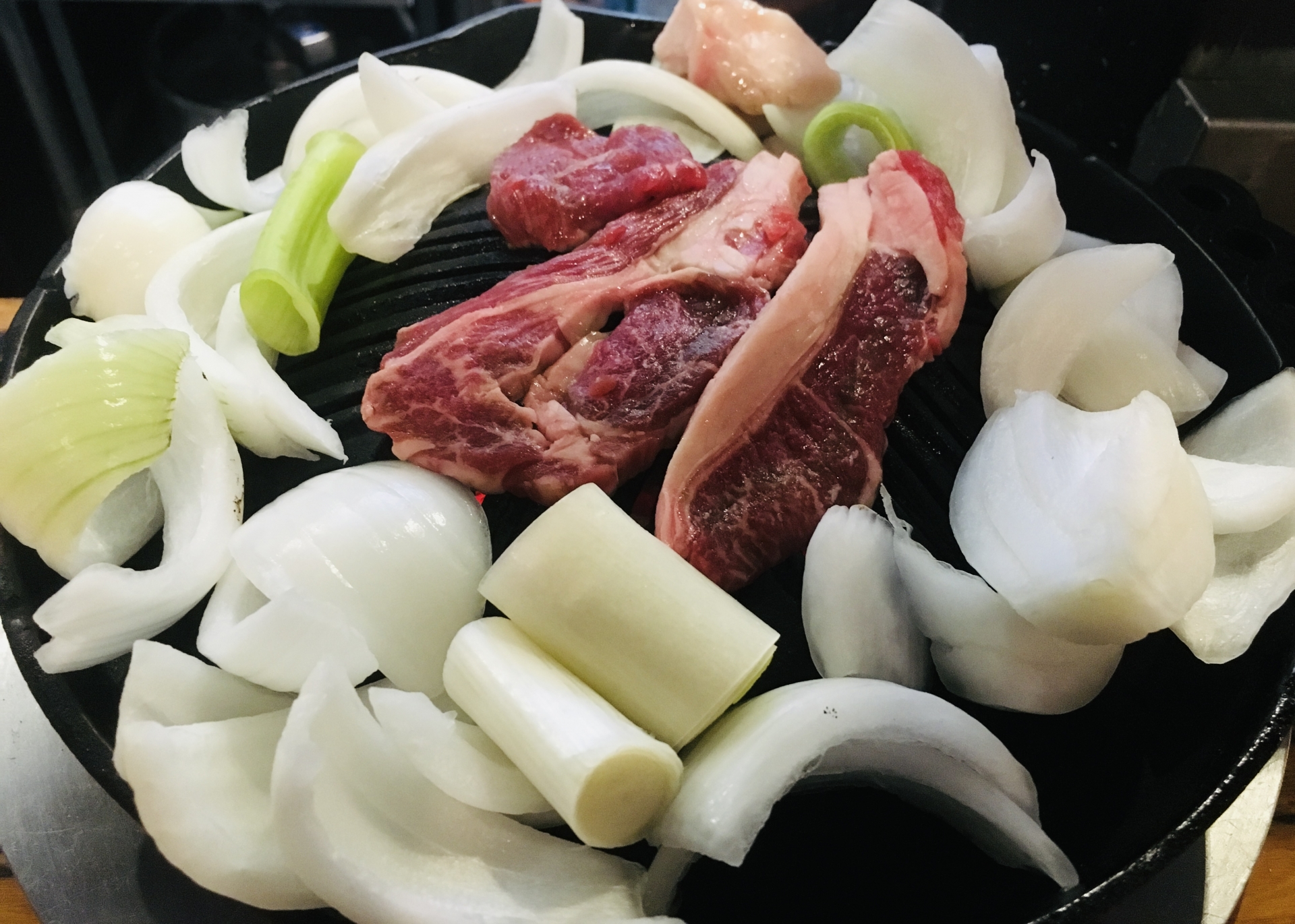 Famous Local Specialty: Jingisukan (Genghis Khan) in Susukino District