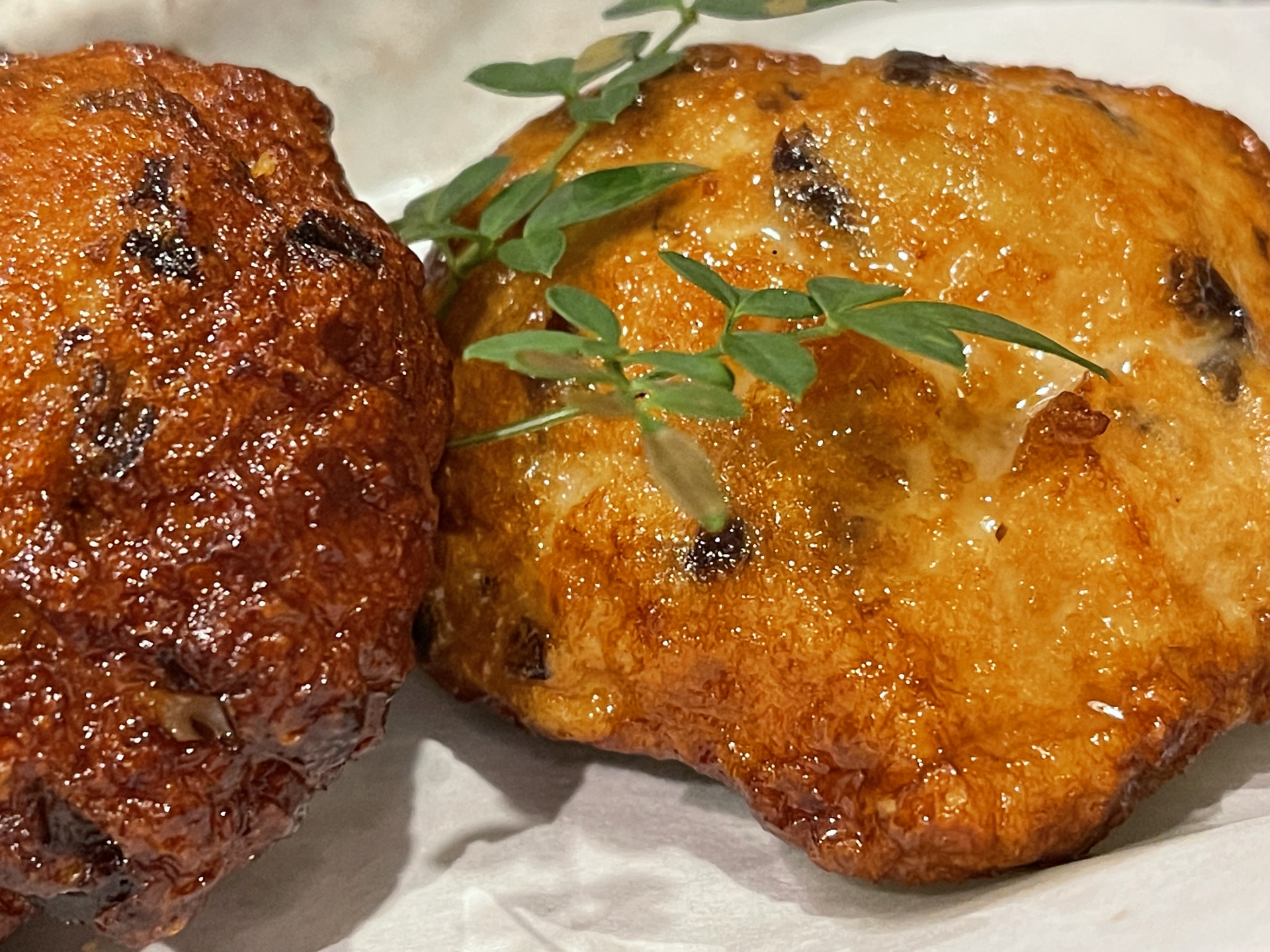 Famous Local Specialty: Satsuma-age (Fried Fish Cakes) in Tenmonkan District