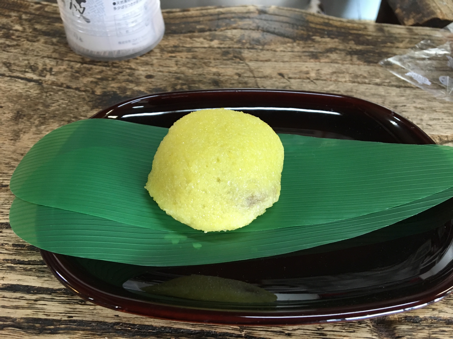 Famous Local Specialty: Awamanju in Tsuruga Castle
