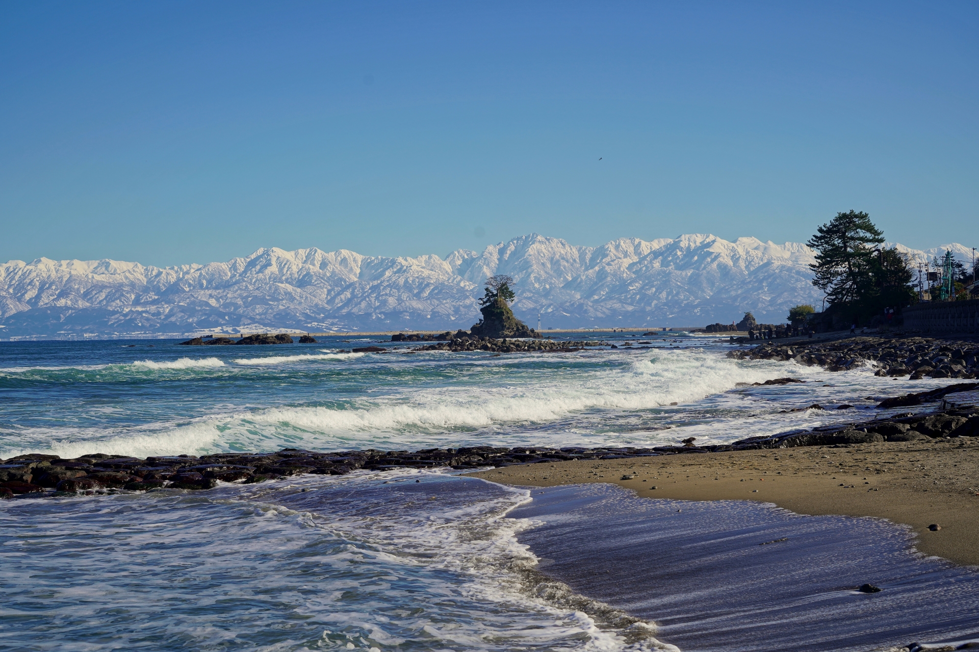 Where the Sea Meets the Sky: A Soul-Stirring Journey to Amaharashi Coast - Japan Travel Guide | HOROSPO