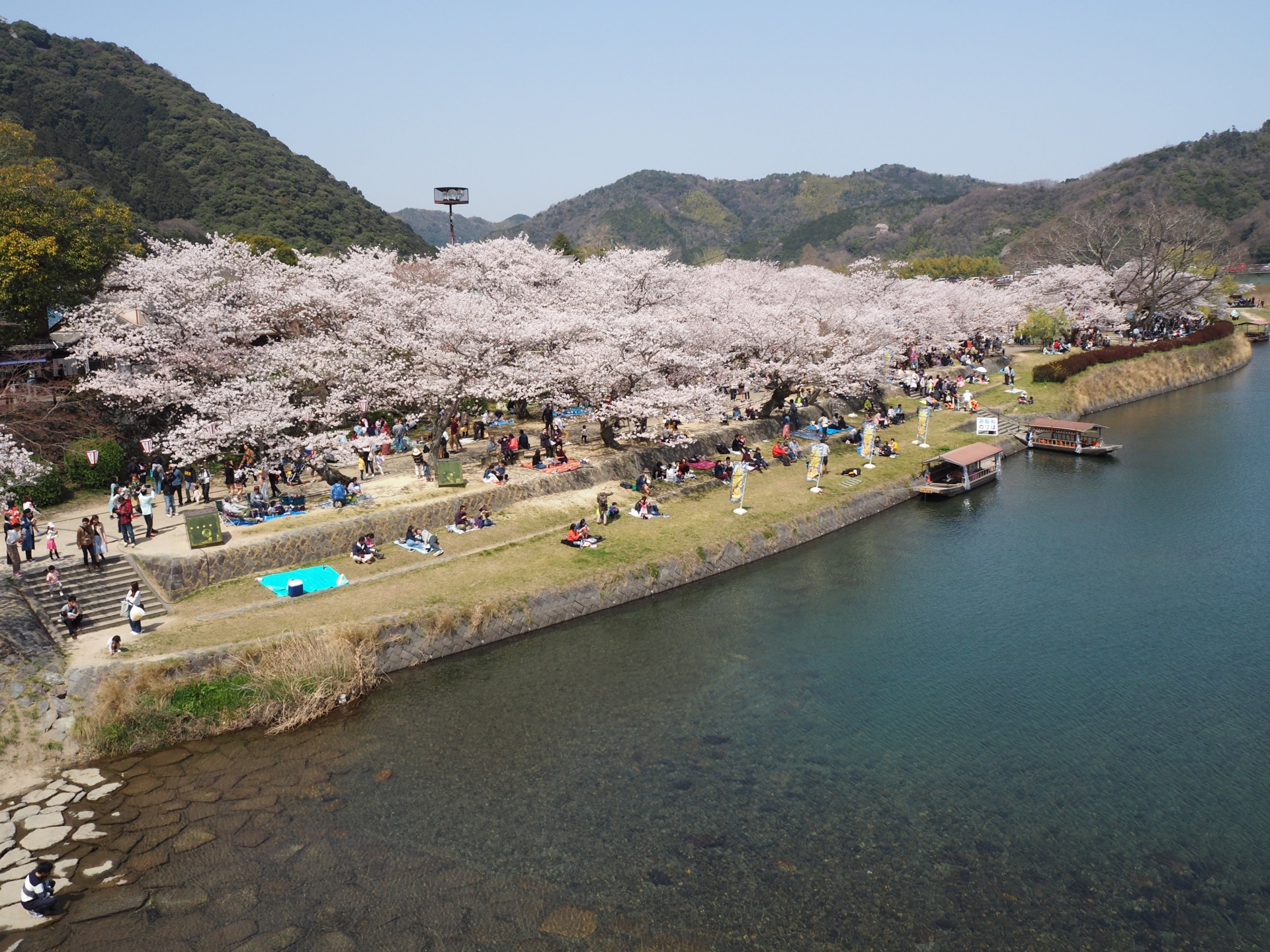Atmospheric view of Kintai Bridge - Japan Travel Guide