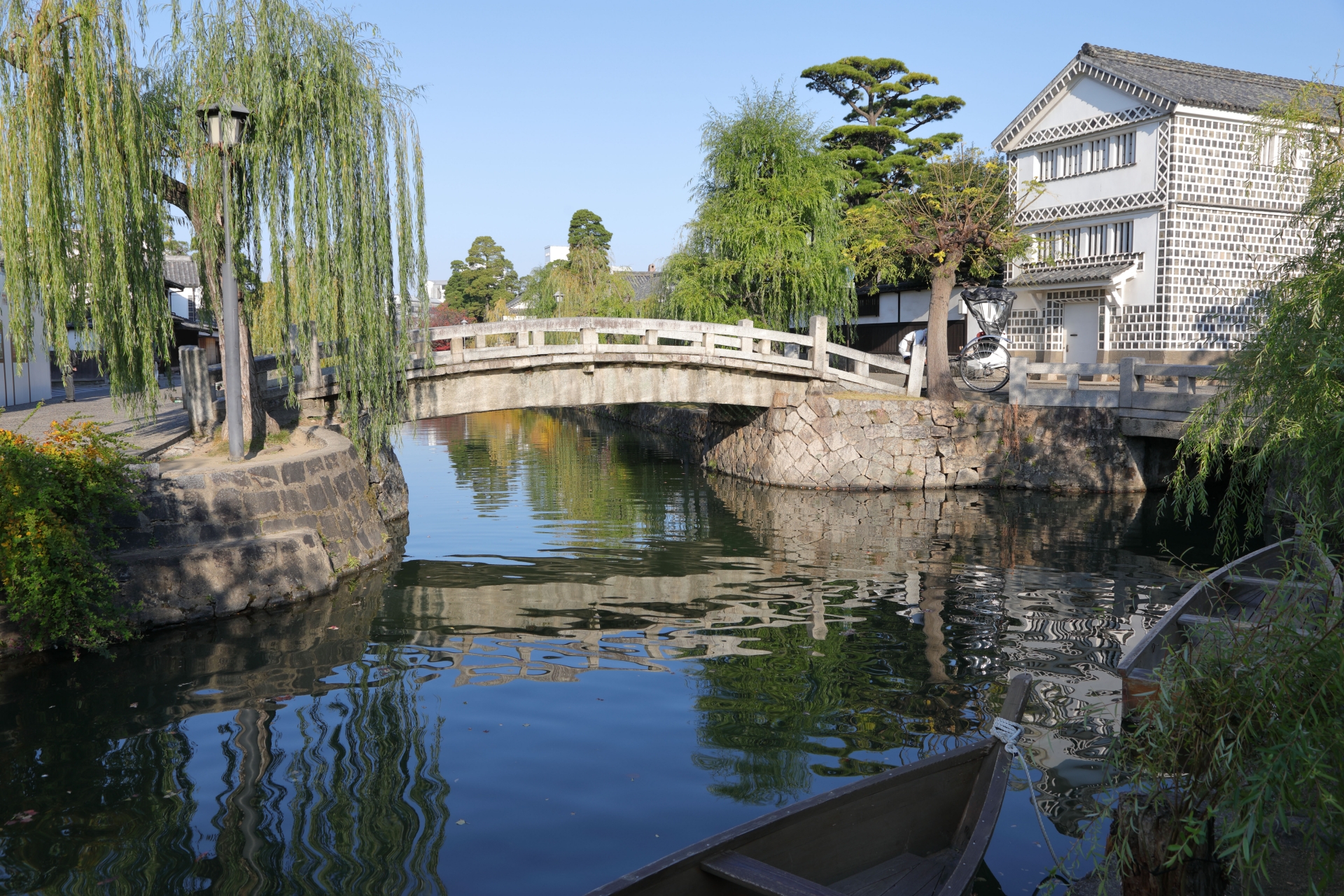 Atmospheric view of Kurashiki Bikan - Japan Travel Guide