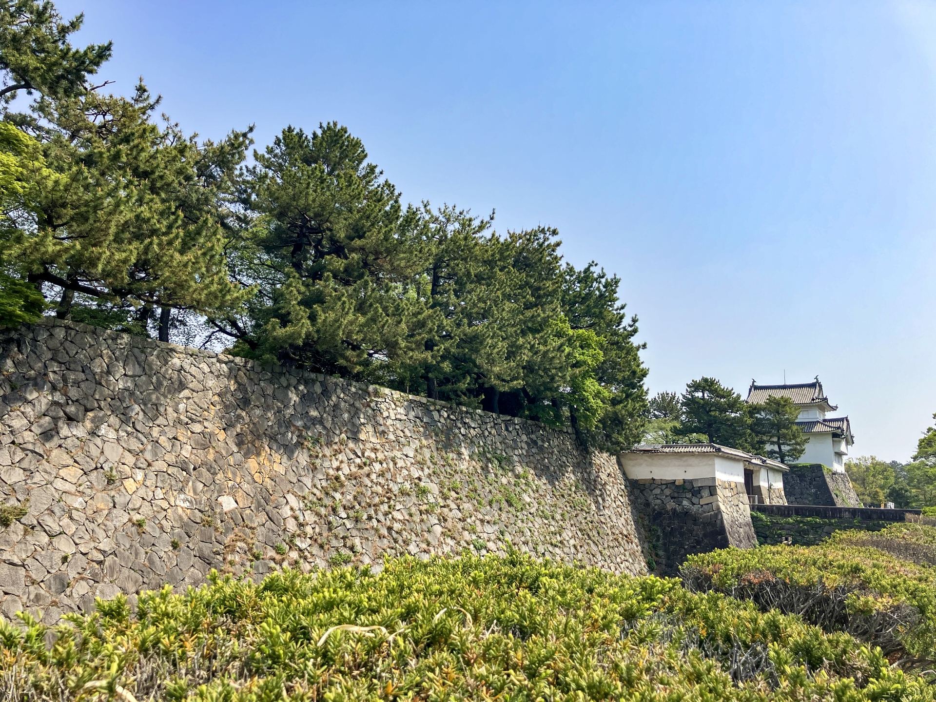 Atmospheric view of Nagoya Castle - Japan Travel Guide