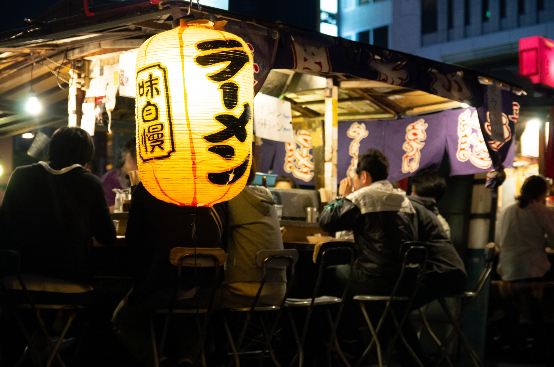 Neon Dreams and Culinary Soul: The Timeless Allure of Nakasu Yatai - Japan Travel Guide | HOROSPO