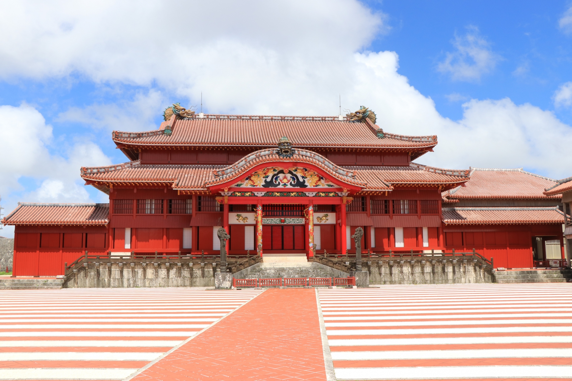 Echoes of the Ryukyu Dynasty: A Spiritual Journey to Shuri Castle - Japan Travel Guide | HOROSPO