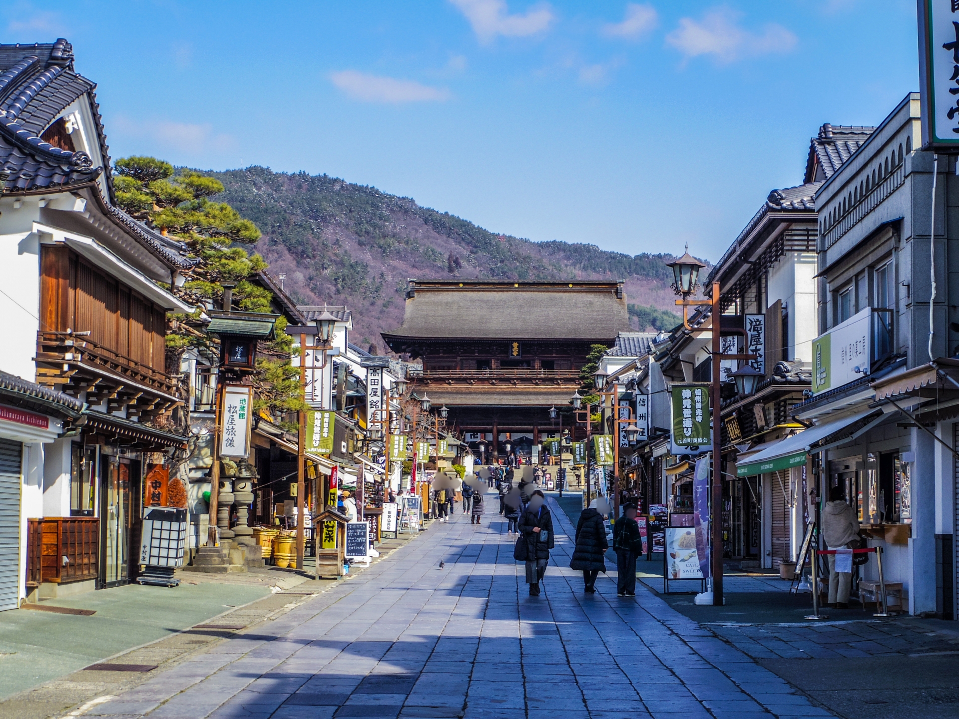 Beyond the Veil of Time: A Spiritual Pilgrimage to Zenkoji Temple - Japan Travel Guide | HOROSPO