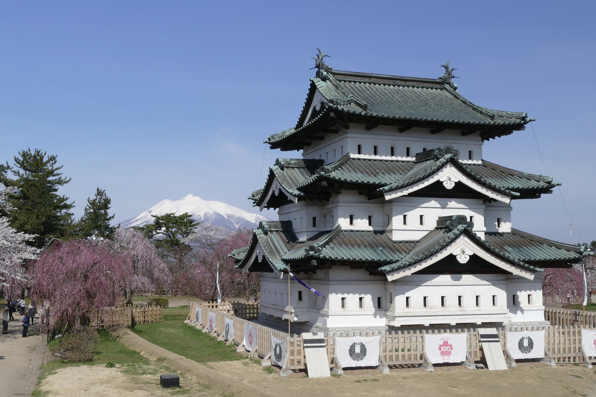 The Three-Story Keep (Tenshu) - Best things to do in Hirosaki Castle