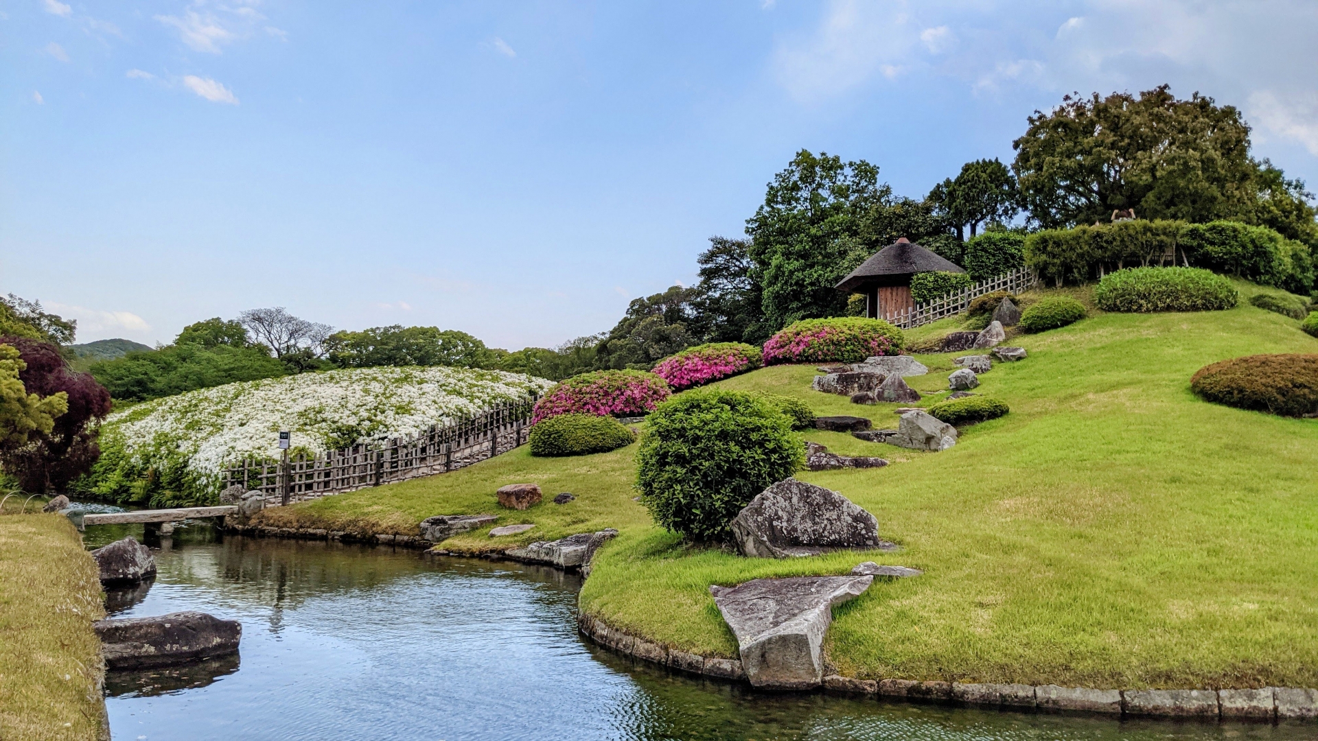 Yuishinzan Hill - Best things to do in Korakuen Garden