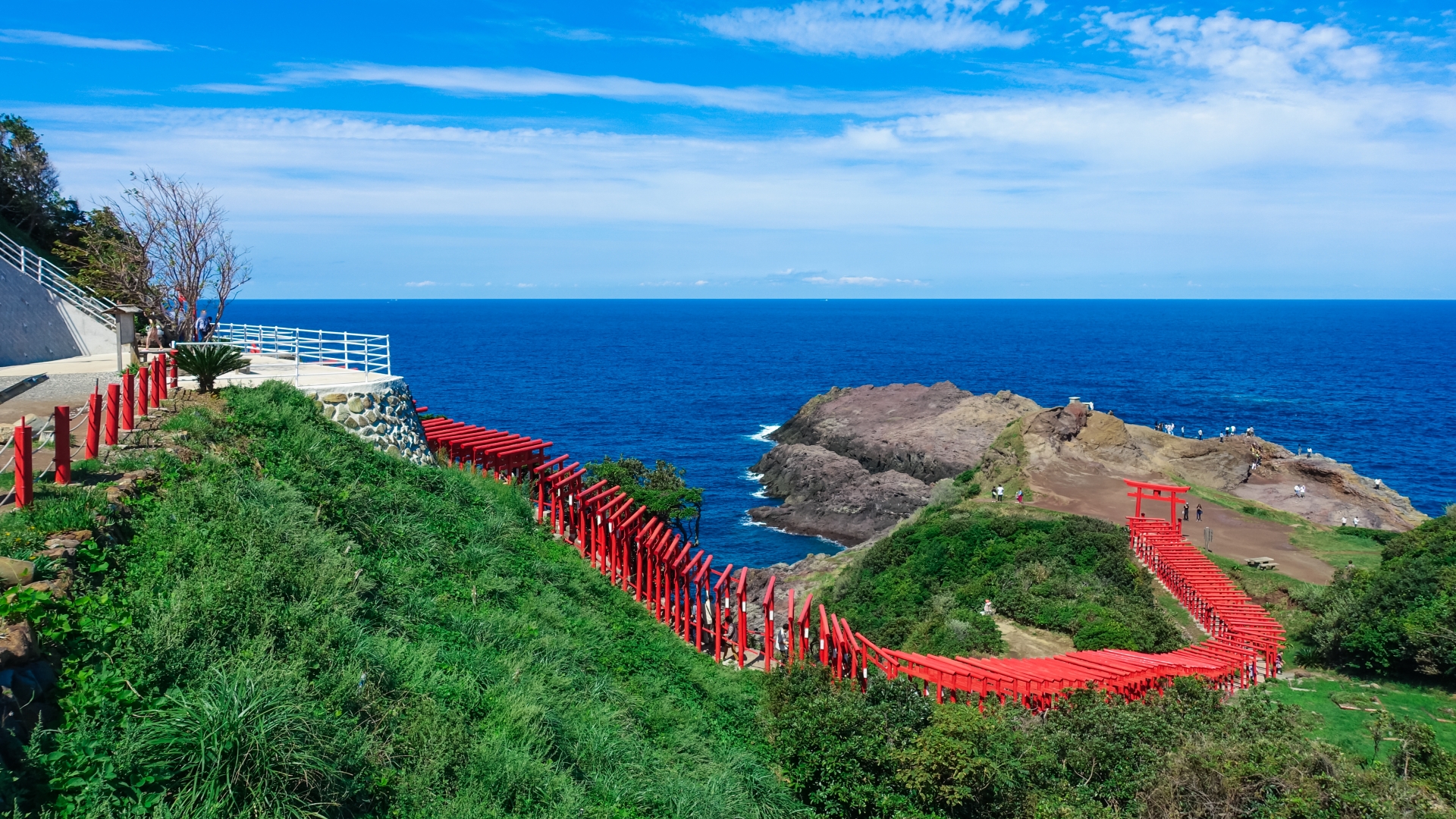 The 123 Torii Path - Best things to do in Motonosumi Shrine