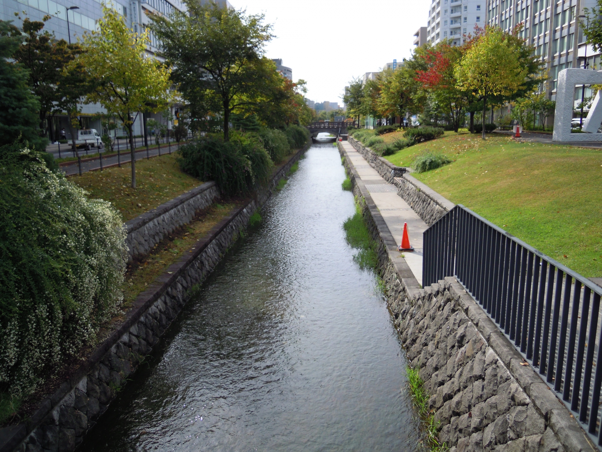 Sosei Bridge & Canal - Best things to do in Nijo Market