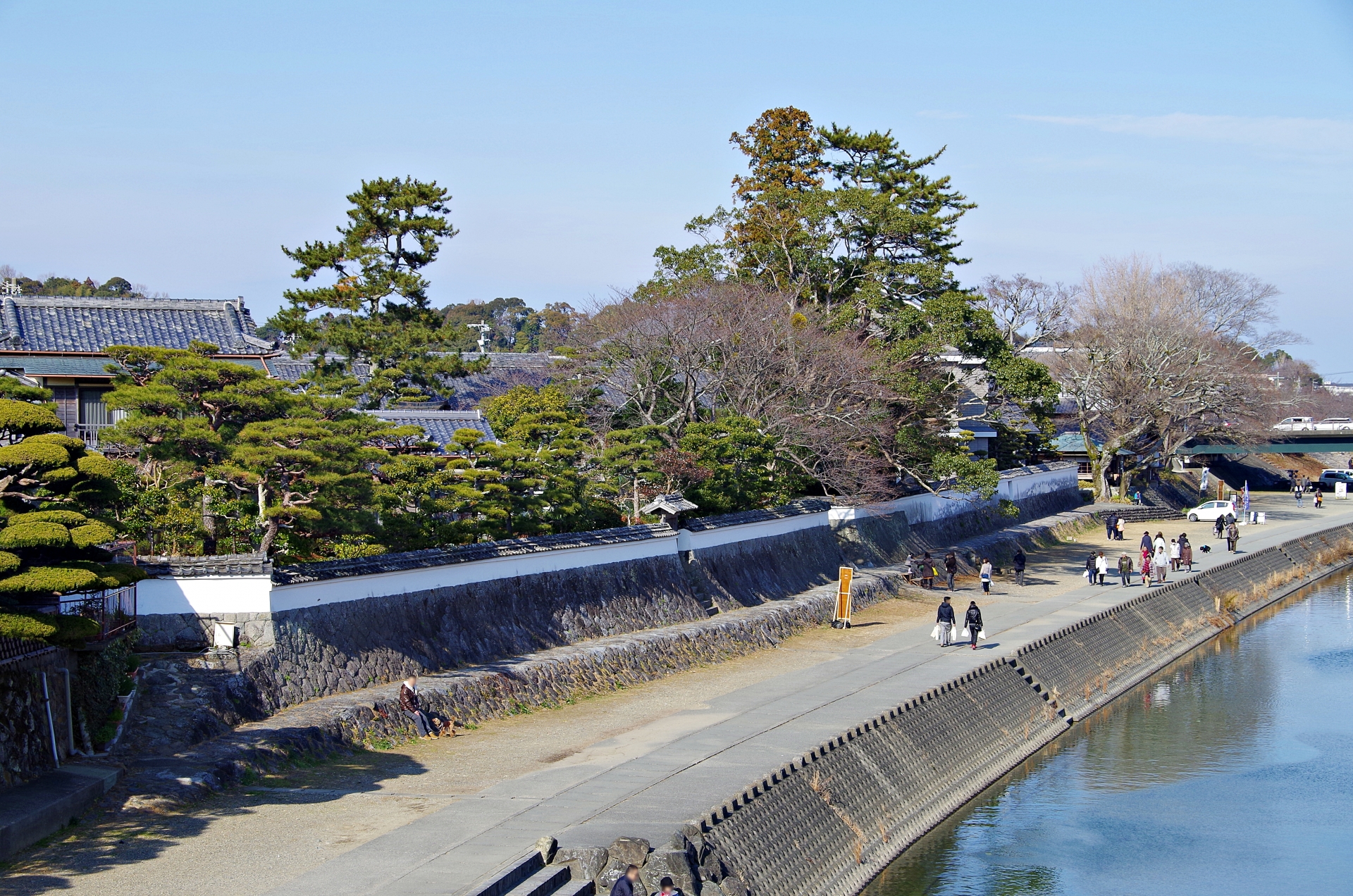 Isuzu River Bank - Best things to do in Okage Yokocho
