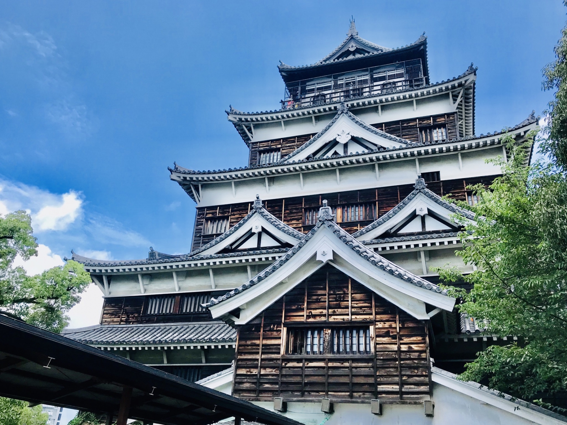 Hiroshima Castle - Best things to do in Okonomimura
