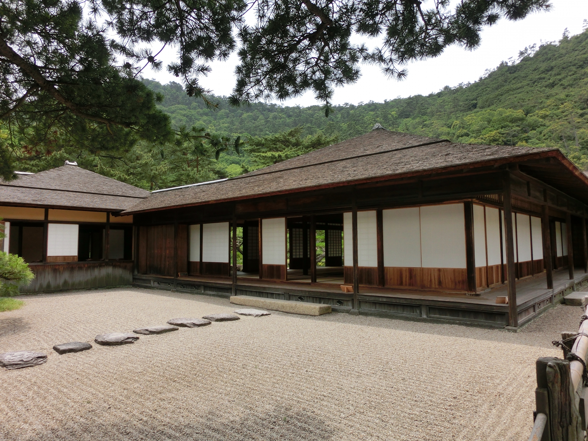 Kikugetsu-tei Tea House - Best things to do in Ritsurin Garden