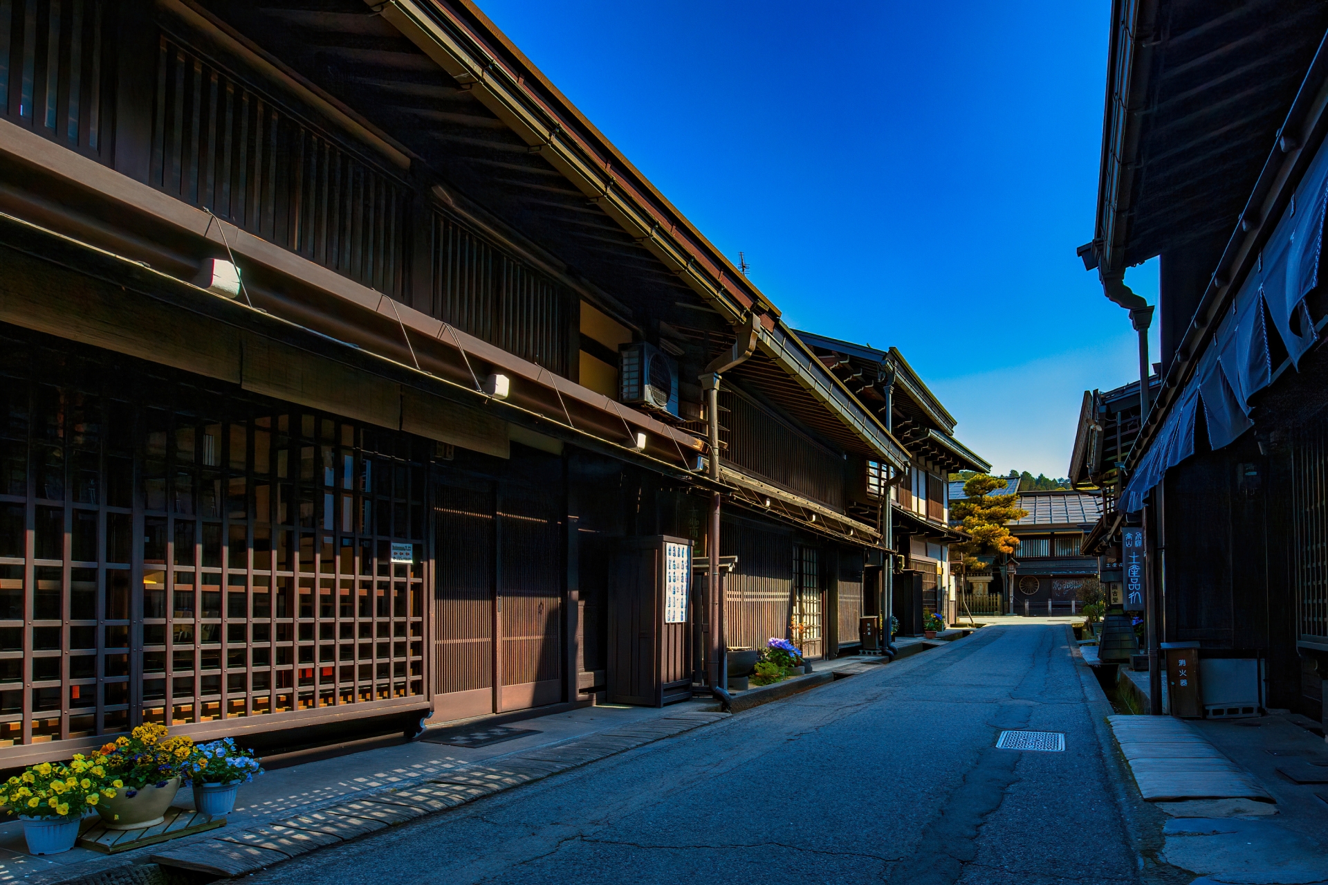Sanmachi Suji District - Best things to do in Takayama Old Town