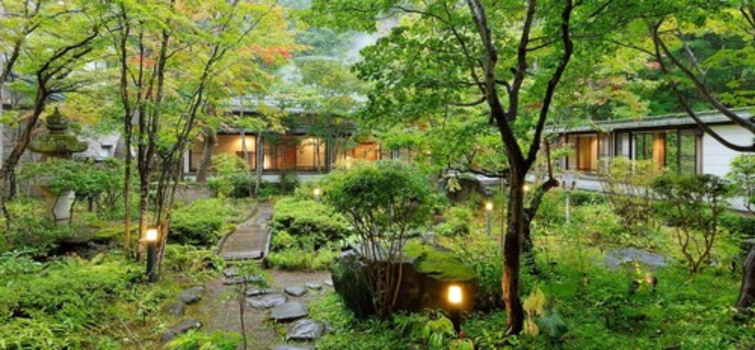 Stay at Kanbayashi Hotel Senjukaku - Recommended Hotels in Jigokudani Monkey Park
