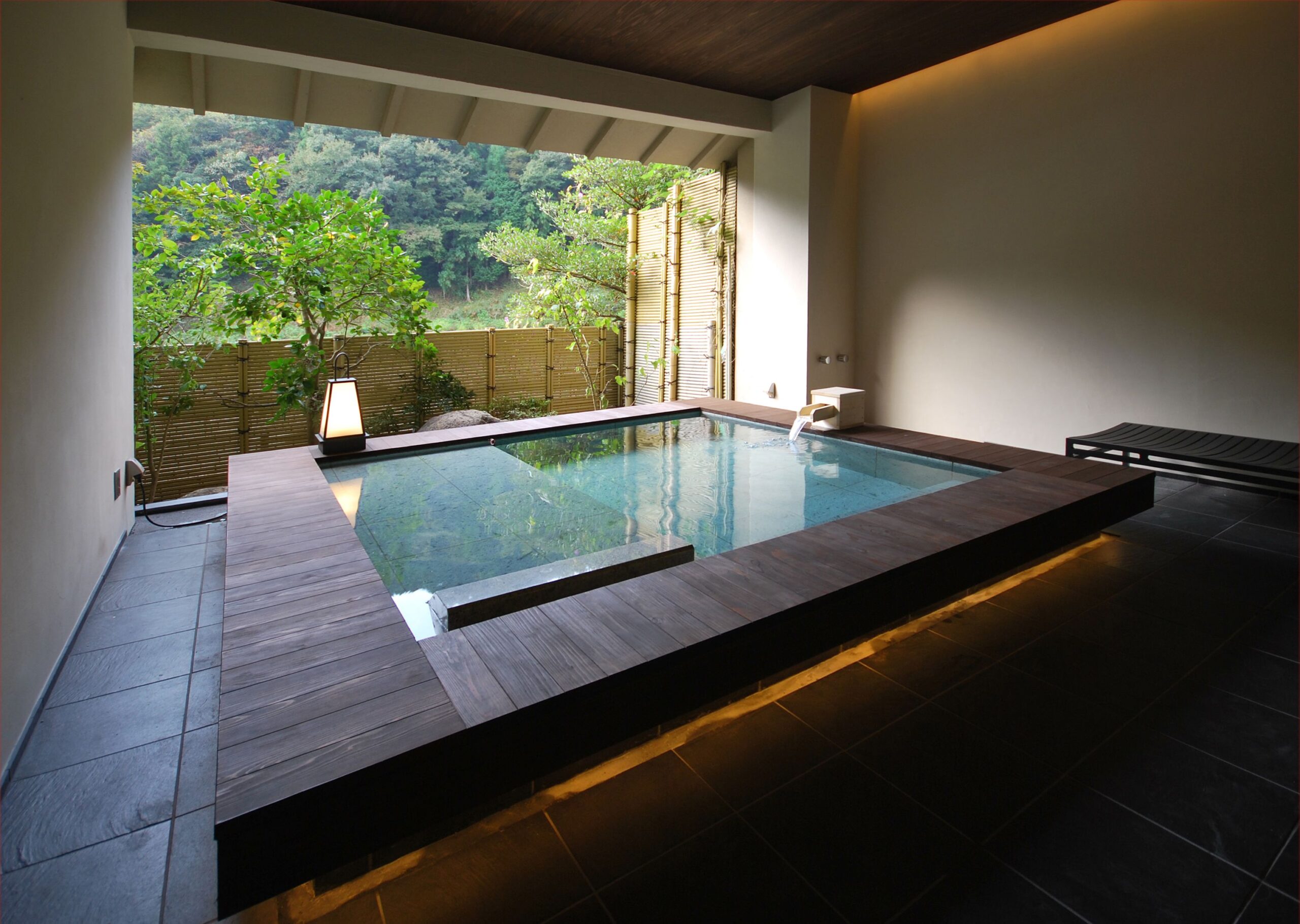 Stay at Kawayu Onsen Fujiya - Recommended Hotels in Kumano Kodo Trail