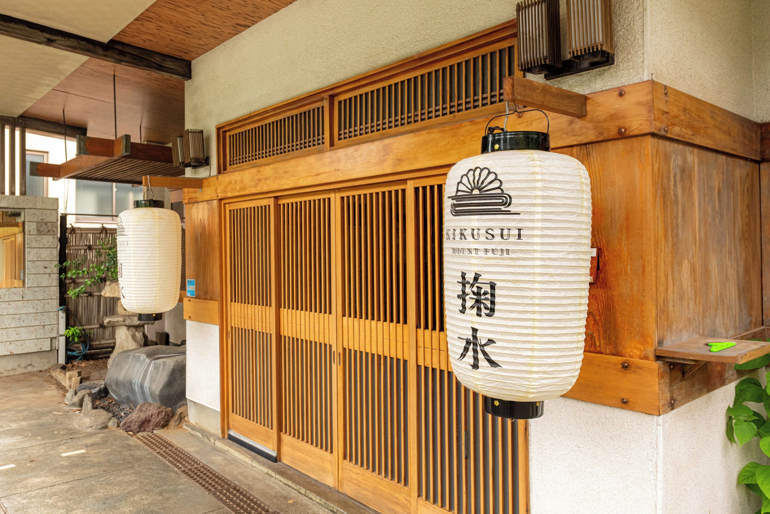 Stay at Kikusui - Recommended Hotels in Fujinomiya Sengen Shrine
