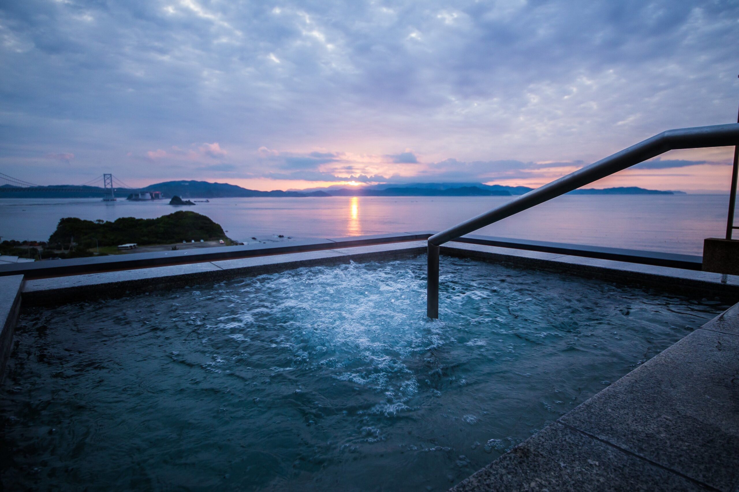 Stay at Naruto Grand Hotel Kaigetsu - Recommended Hotels in Naruto Whirlpools