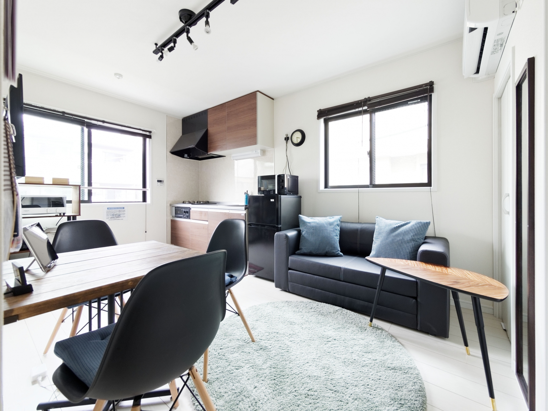 Japan Airbnb Rules 2026: Why Hotels Beat Rentals Now | Expert Guide