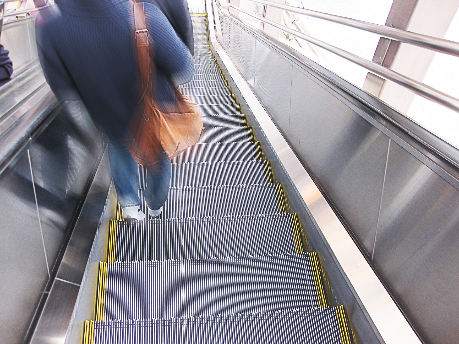 Why I Always Look at Feet: My Japan Escalator Secrets to Blending In