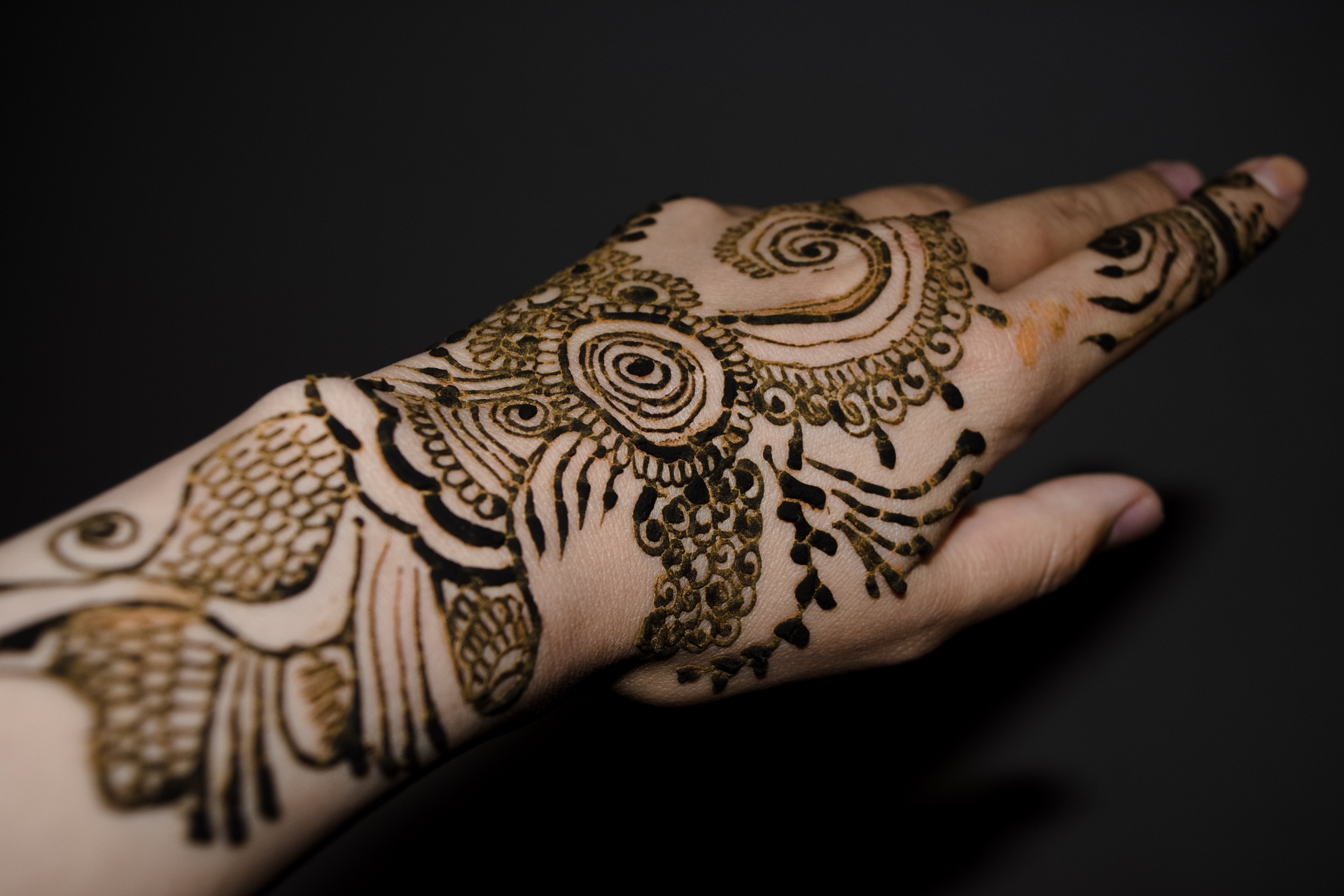 The Tattooed Traveler’s Strategic Guide to Japan’s Onsen Culture (2026 Edition)